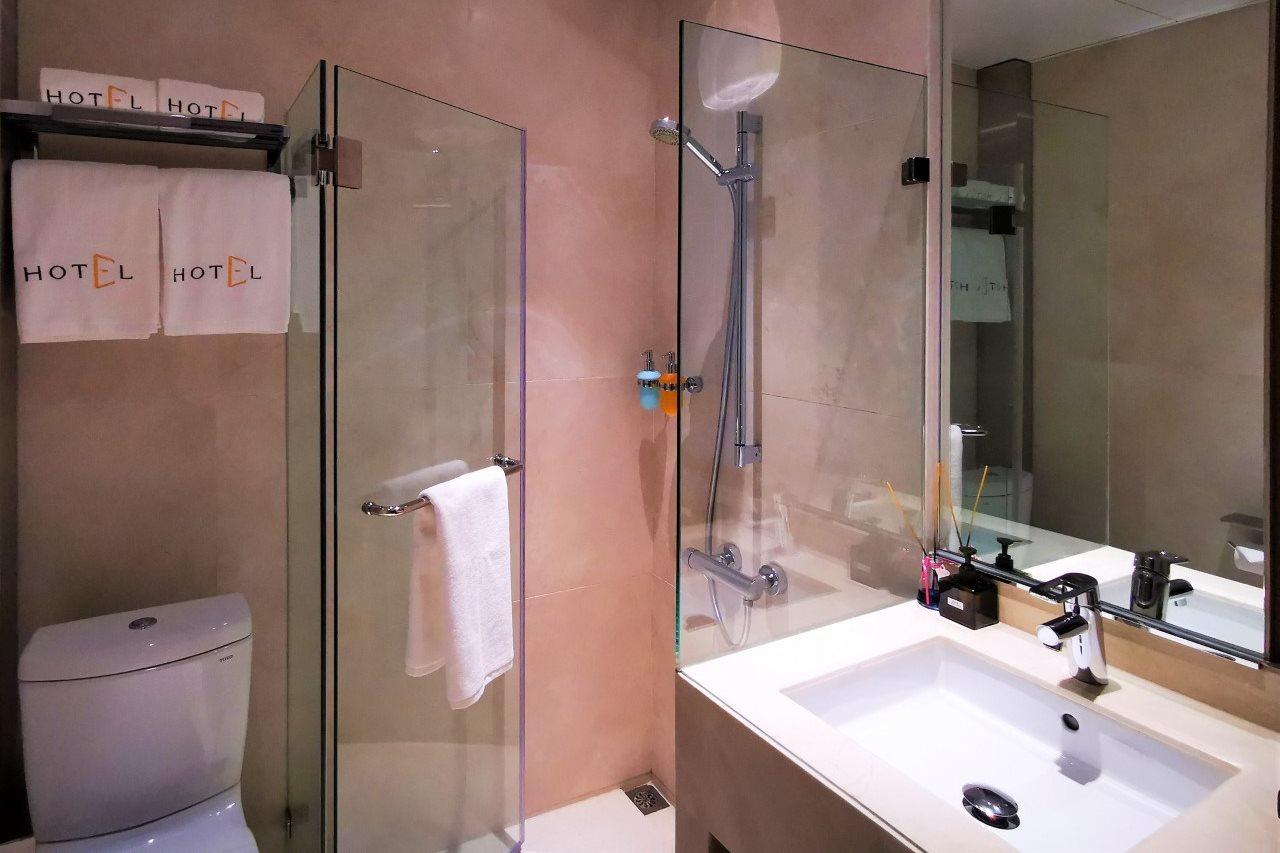 E Hotel Хонконг Екстериор снимка