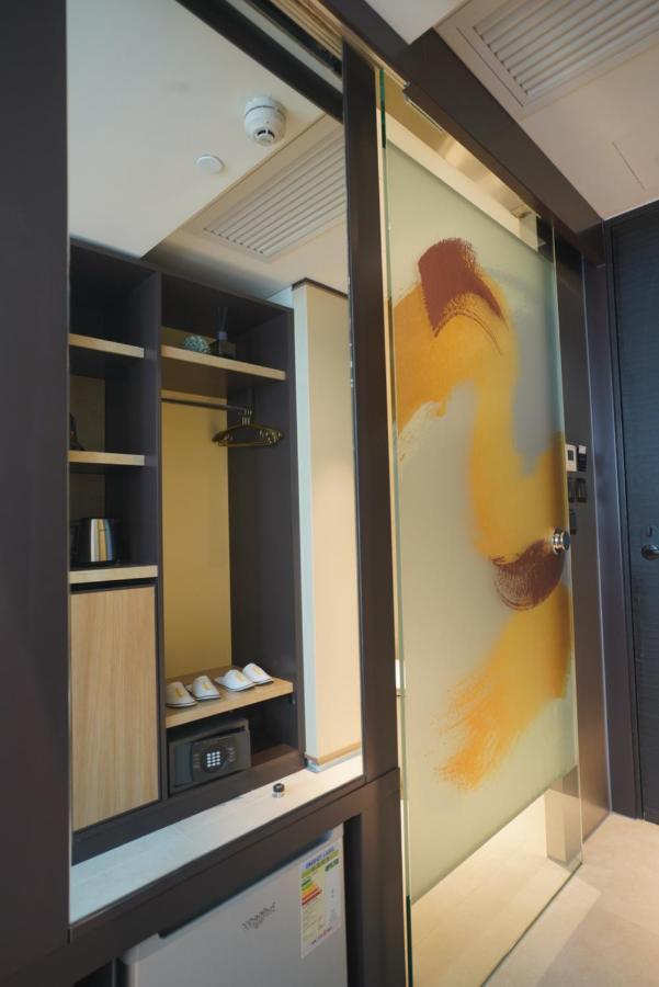 E Hotel Хонконг Екстериор снимка