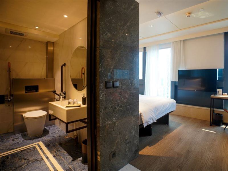 E Hotel Хонконг Екстериор снимка